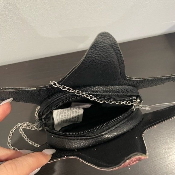 Pink Glittery Star Shaped Kids Crossbody - Picture 3 of 5